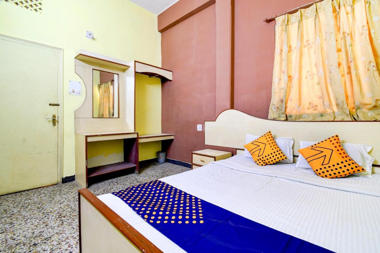 Spot On 80135 Gopala Residency Dibrugarh Exterior foto